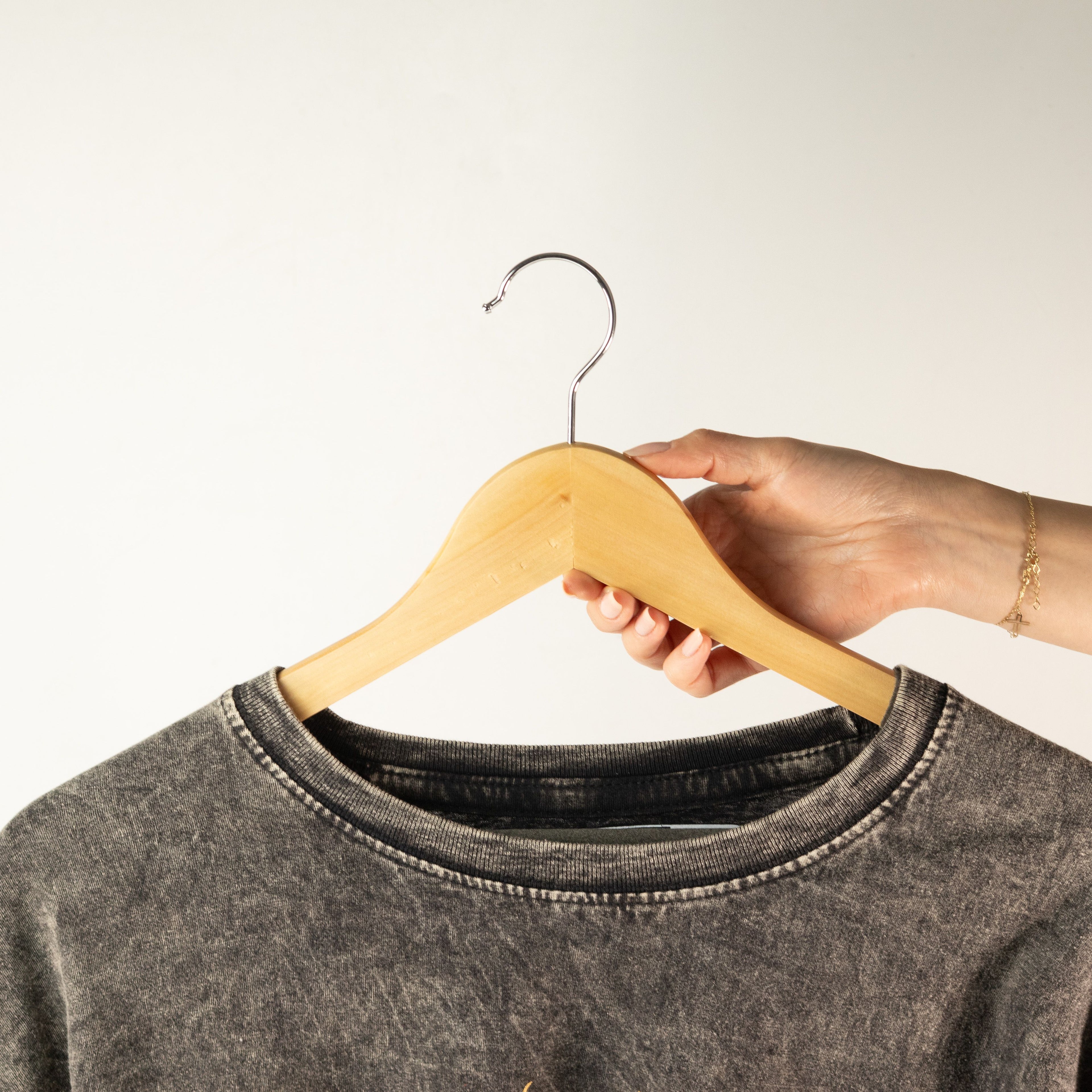 Nomad Sari - Standard Hanger for coat / clothes  - 44cm