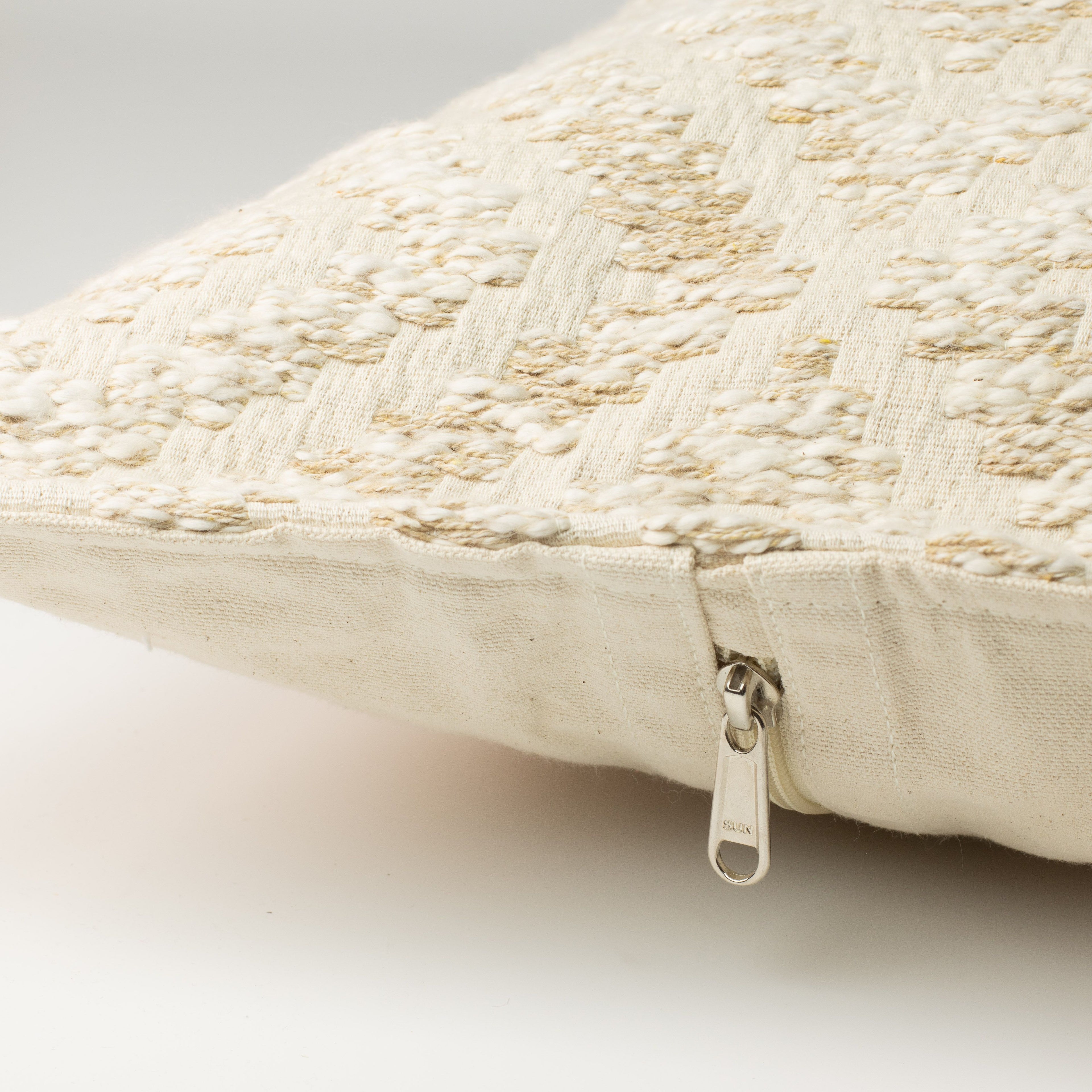 Classic Cushion Cover - Neutral Geo Creme - 60x60cm - Jumbo Style